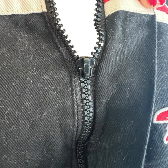 Vintage ESSEX Chevrolet Nascar Racing Embroidered Bomber Jacket Black - Picture 10 of 11